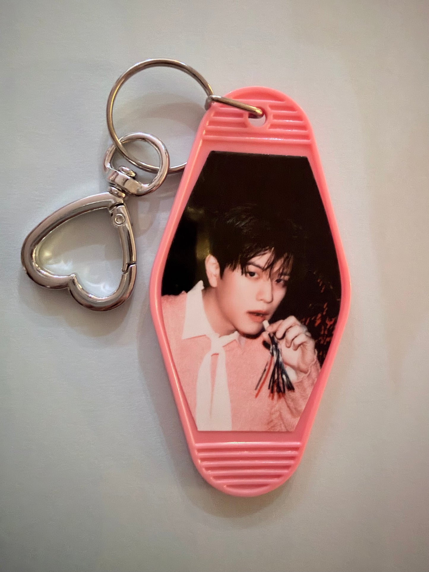 Stray Kids Motel Keyring