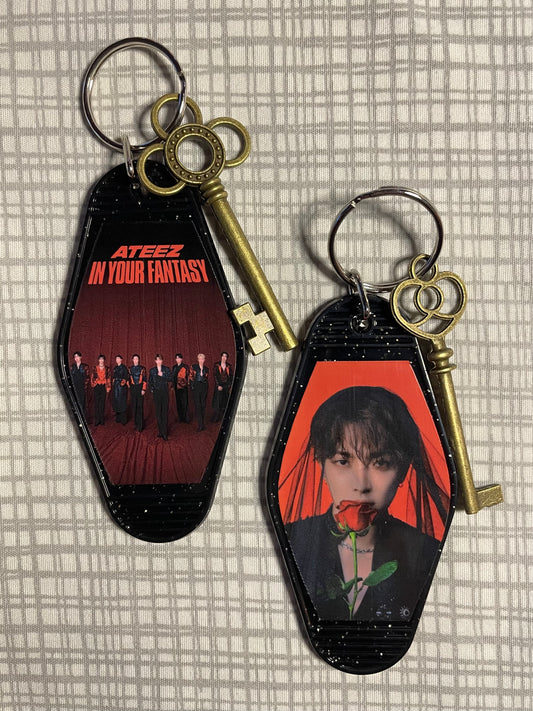 ATEEZ Motel Keyring